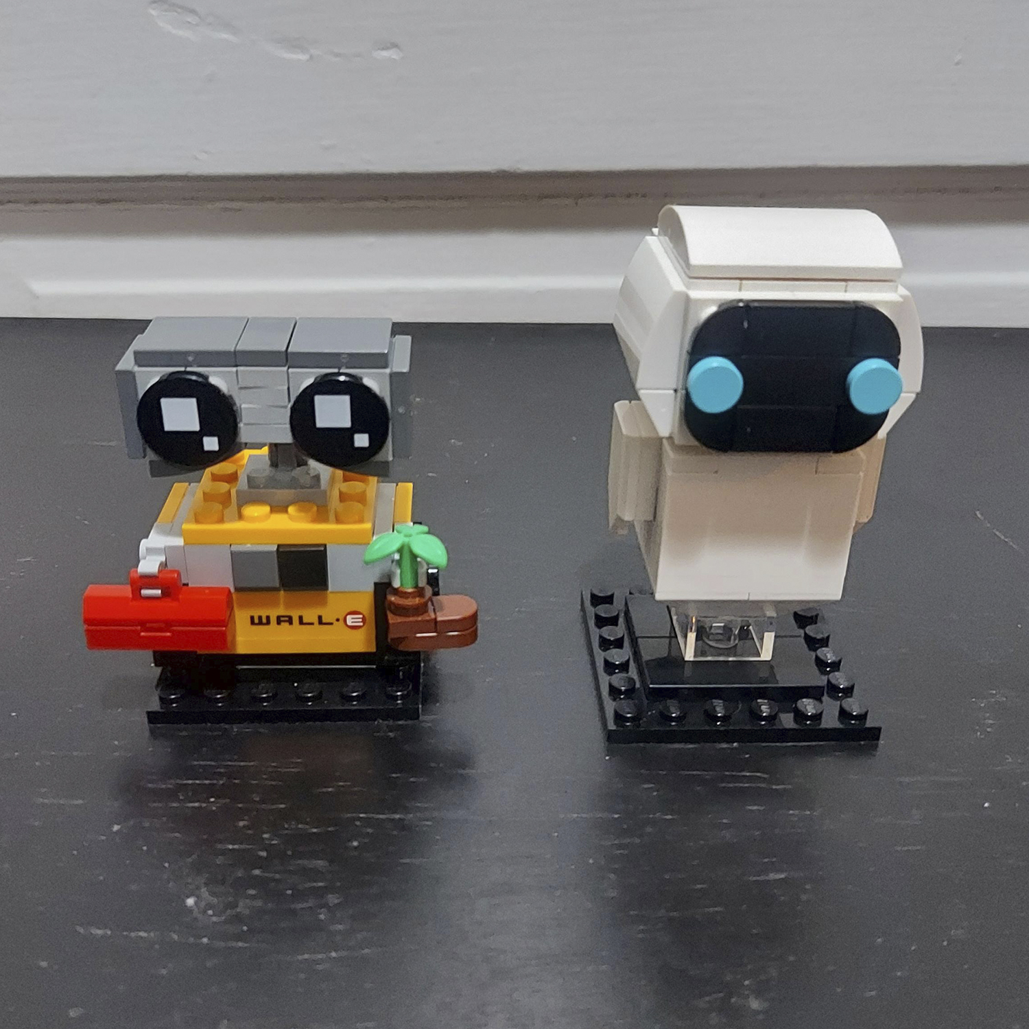 processed-23688313-2c7f-422f-9863-95679b9149c0_pN3tOdMy Wall-e Lego Kit