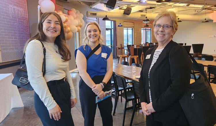 Reach for Resources Sponsorship for the mingle & mix.